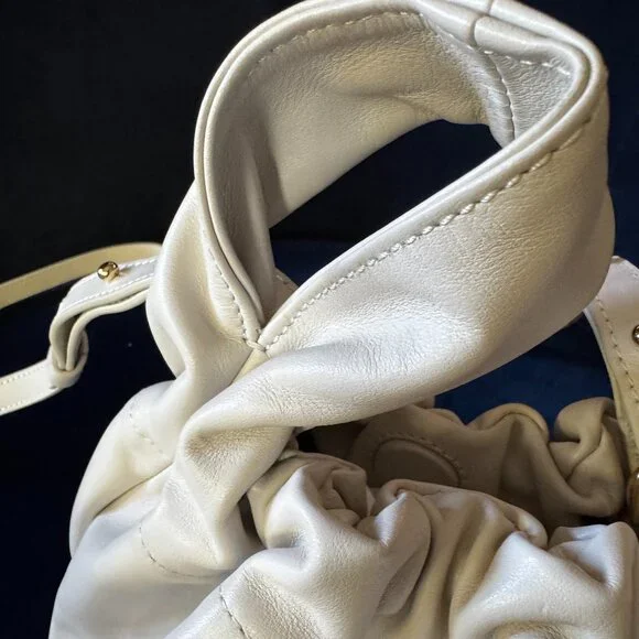 Gorgeous! Like New DeMellier Cream Leather Chain Bucket Bag - Picture 8 of 12